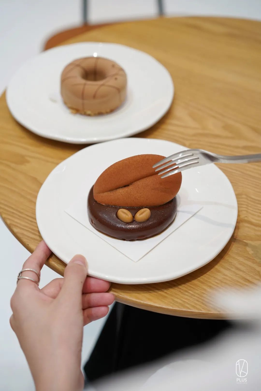 藏在咖啡里的爱意！星巴克用心荟萃饮品全新上市！又带着限定款周年庆杯子来圈粉了