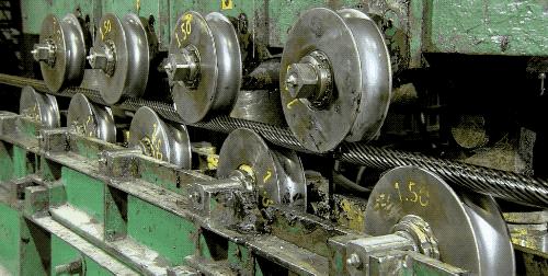 用小小的钉子做武器,钉子是怎么做出来