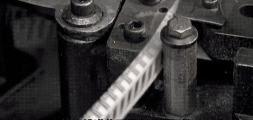 用小小的钉子做武器,钉子是怎么做出来