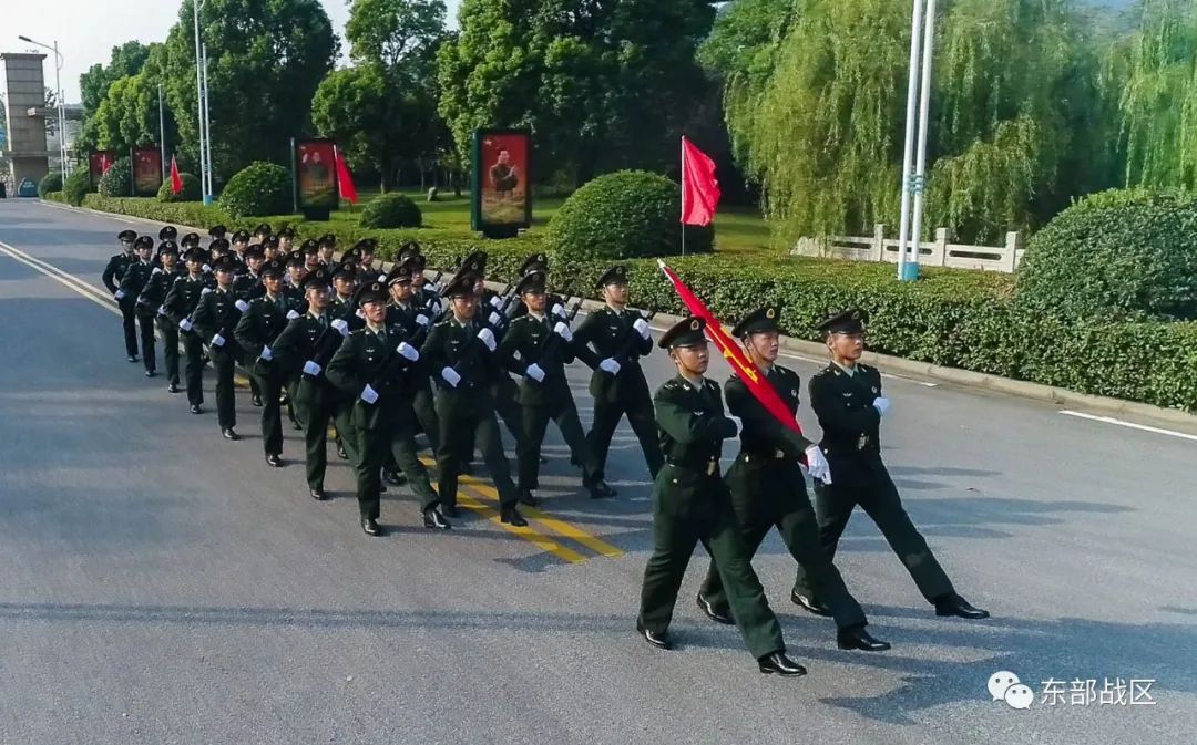 歌唱祖国升旗军乐团,歌唱祖国升旗2008