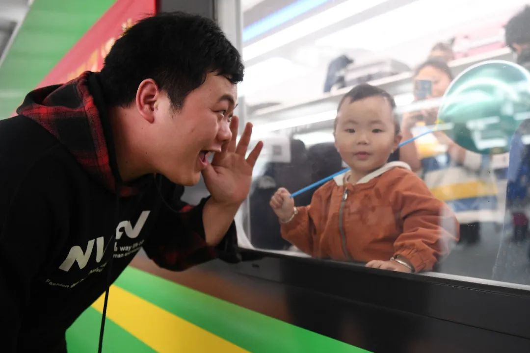 成都到西宁绿巨人,成都到西宁绿巨人动车