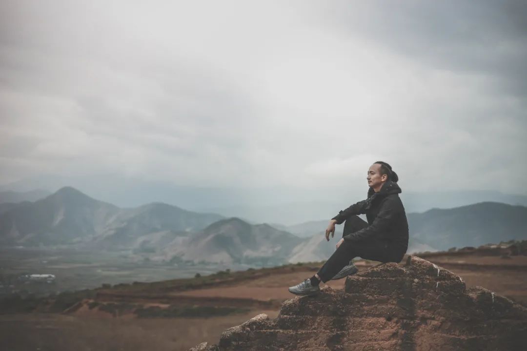 泸沽湖湖边拍照怎么拍出高级感,泸沽湖摄影推荐