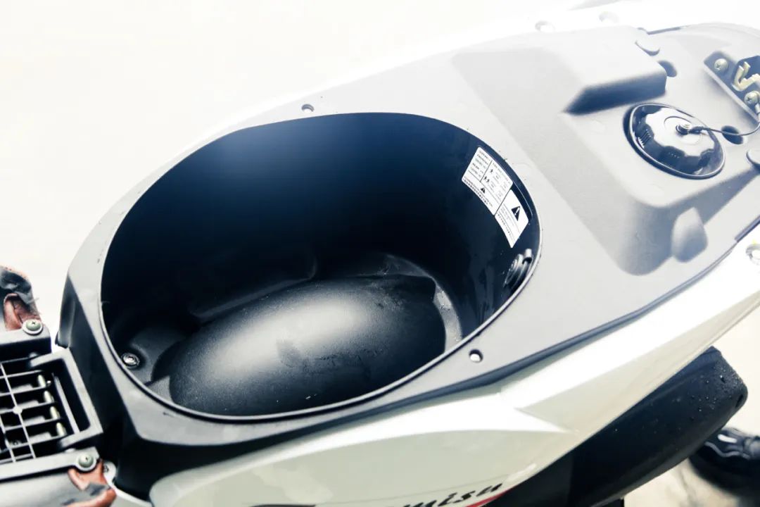 金城提拉米苏150cc实际动力,金城提拉米苏150和姜戈150哪个好