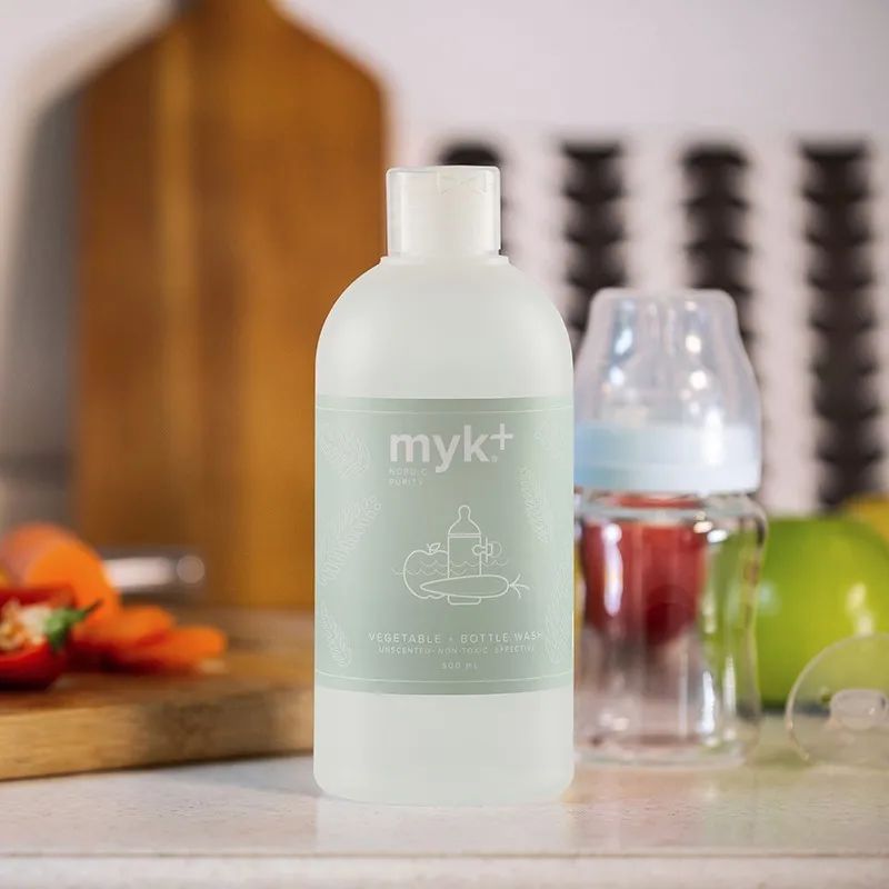 今天下午，虹桥品汇18种2000余件商品在线“直播”销售，等你来秒杀