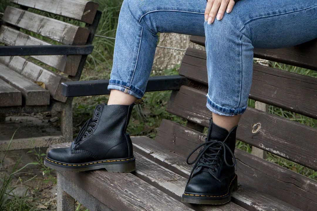 会热的马丁靴,马丁靴自动贴合脚型