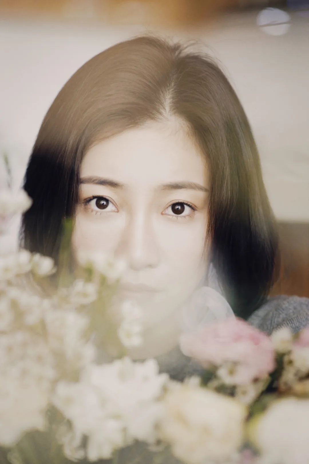 怎样拍出像没化妆一样的好看照片,普通人怎么拍摄出模特效果