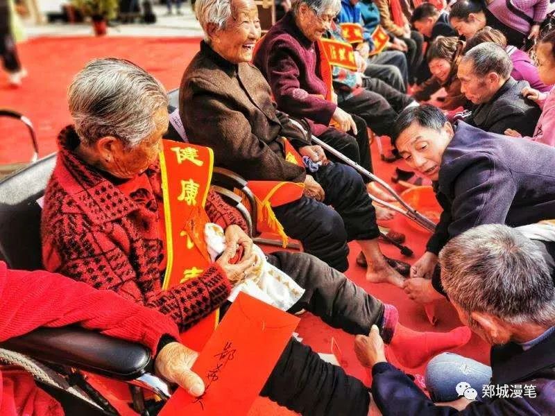 最美夕阳红九九重阳,爱在重阳孝心行天下