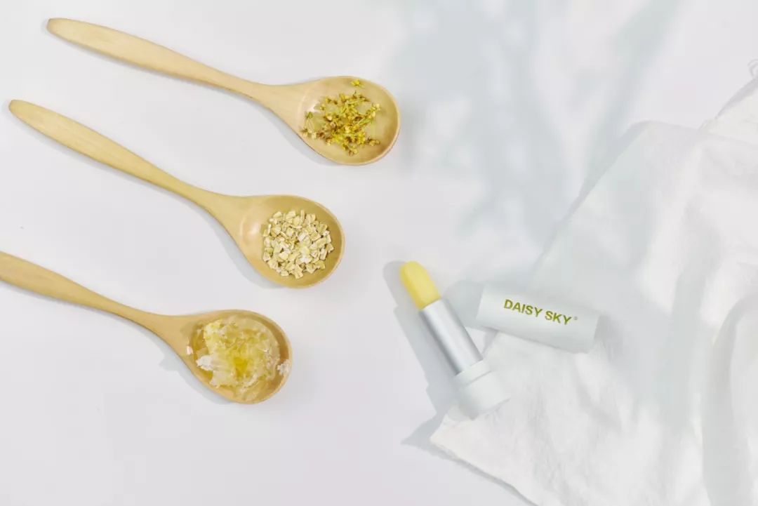 唇膏选不对有致癌风险,唇膏致癌真假