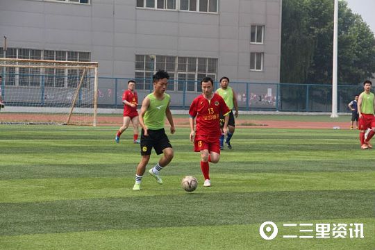 毕业18年再次回到高中母校,毕业18年后重聚校园