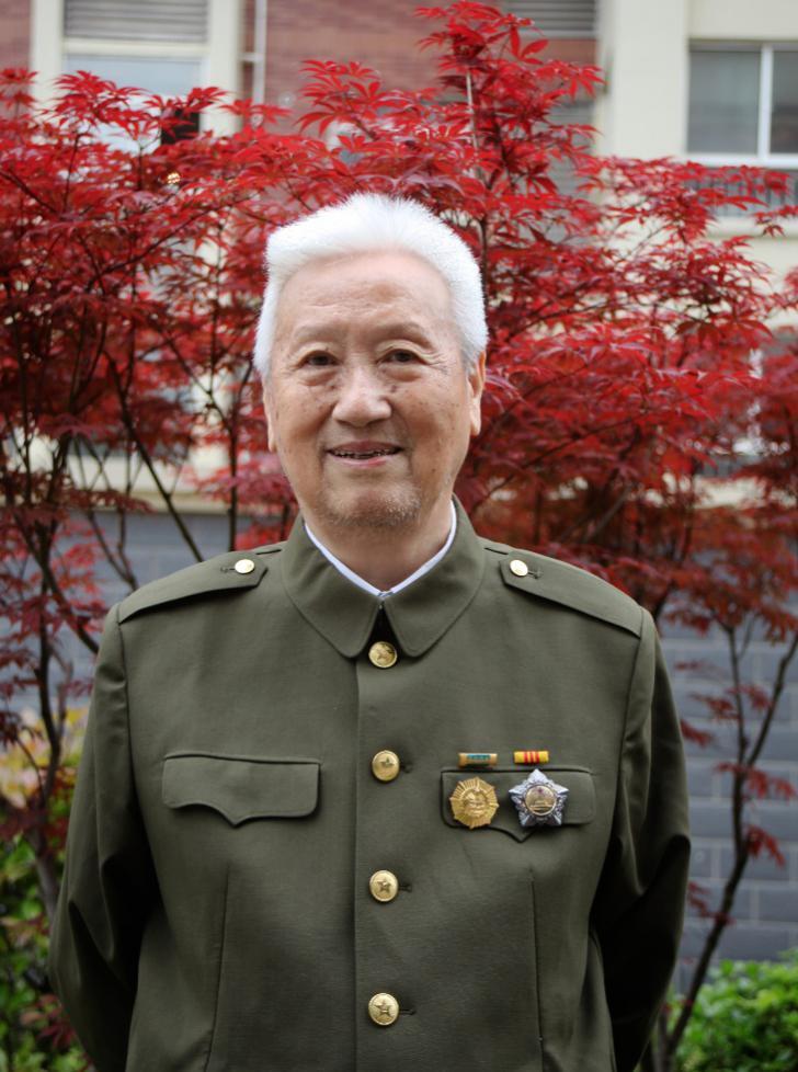 他捐出一切，连遗体也给了国家