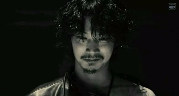 日本变态专业户，最近爱演BL