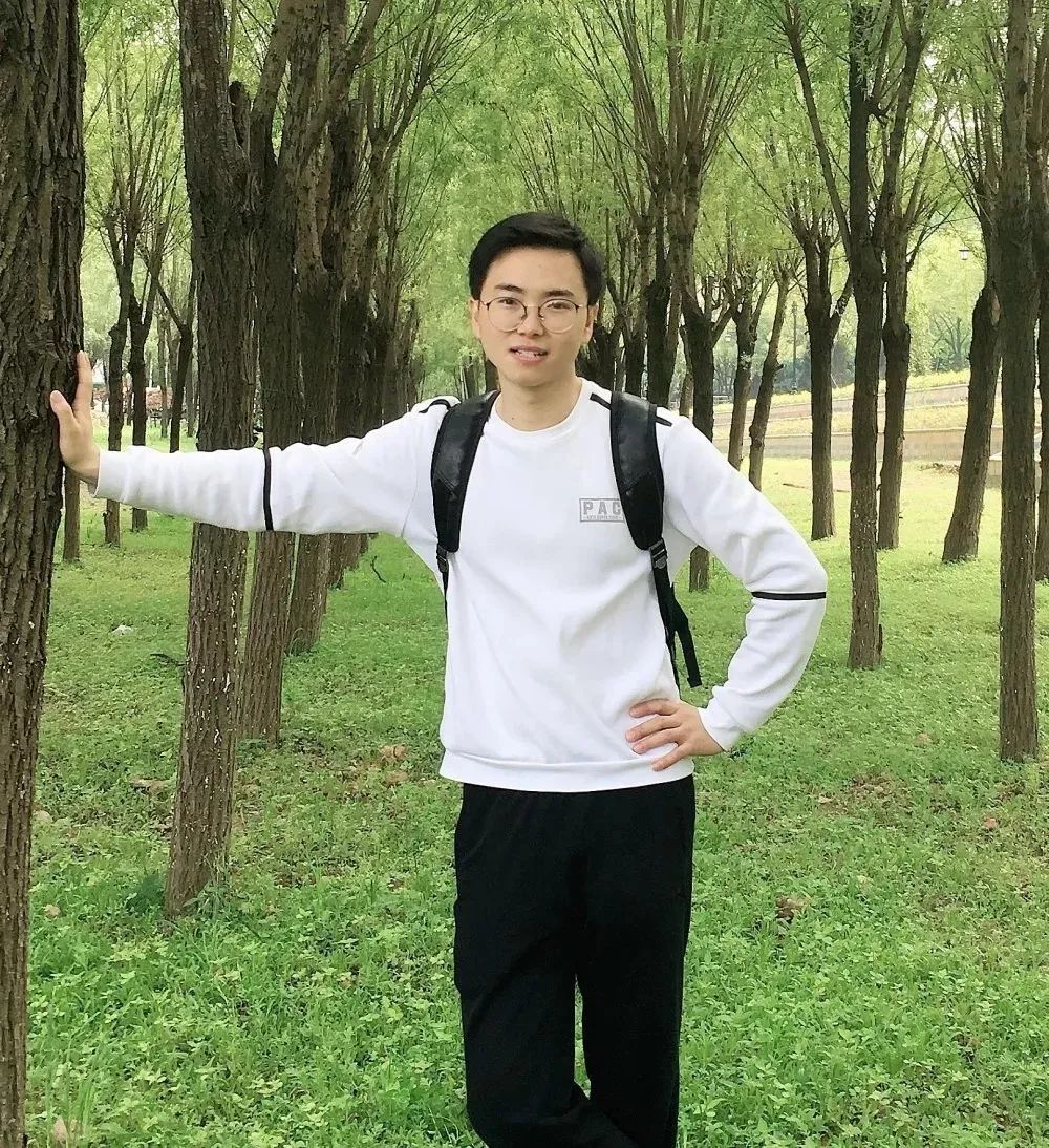 向优秀青年看齐,向优秀的人才们看齐的表现