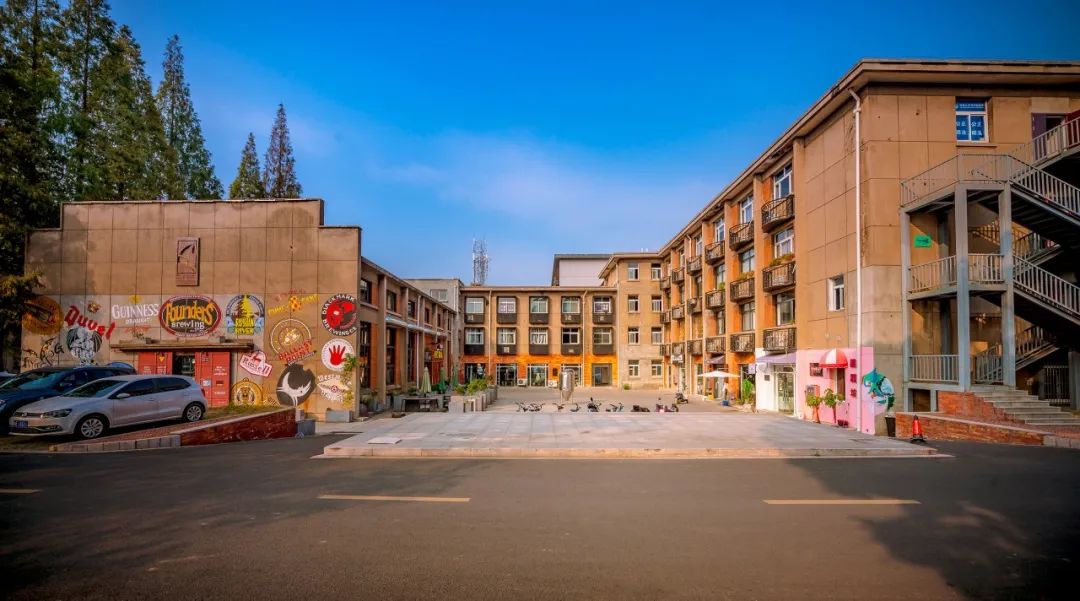 旧仓库改造网红打卡地,老厂房打造成网红打卡地