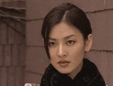 瑞思拜的殿堂级演技，国内热搜也忍不住要给金素妍S卡