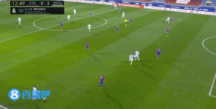 西甲皇马6-1马洛卡本泽马2传2射,皇马对埃瓦尔本泽马