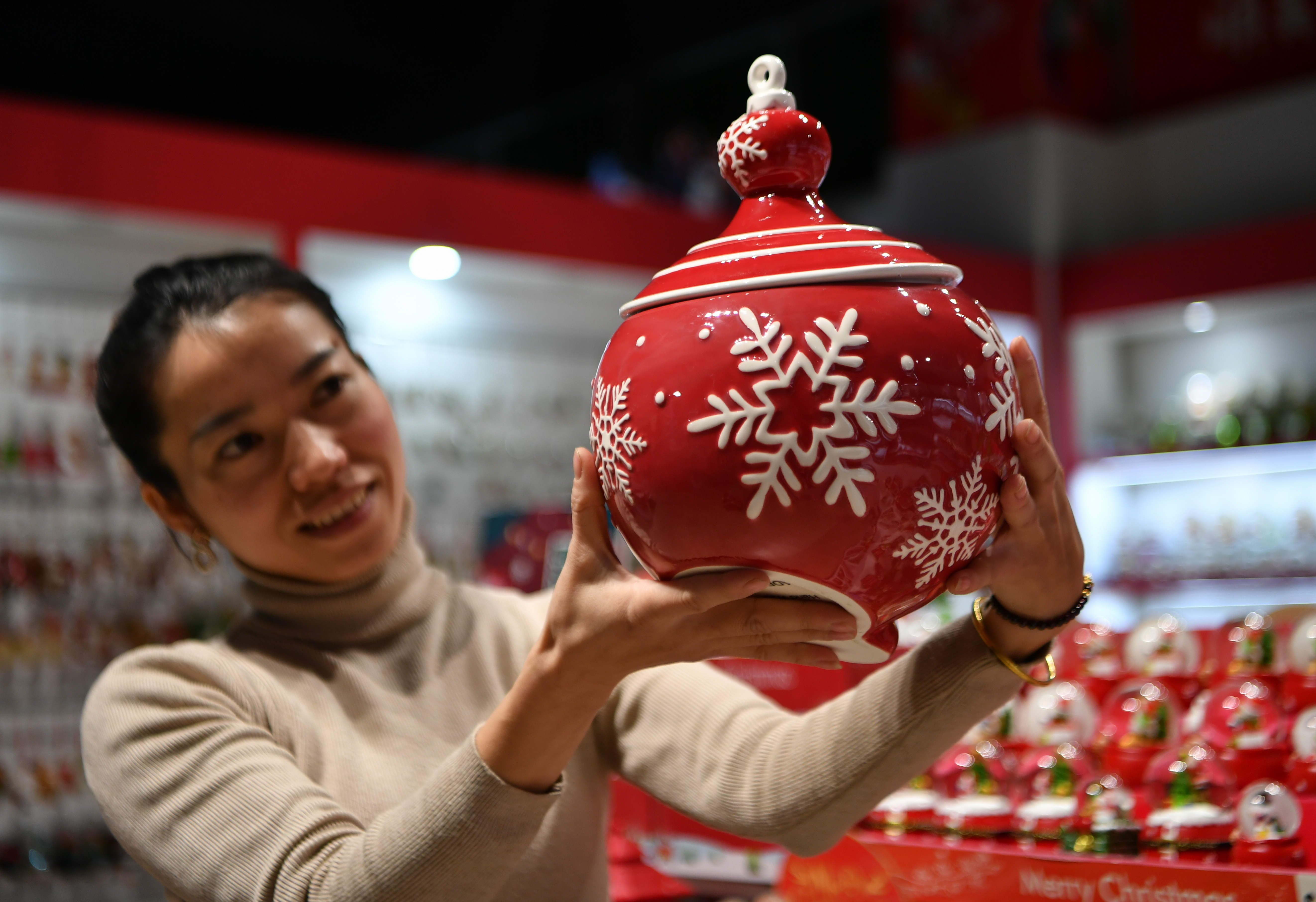 德化陶瓷发展,福建陶瓷出口现状