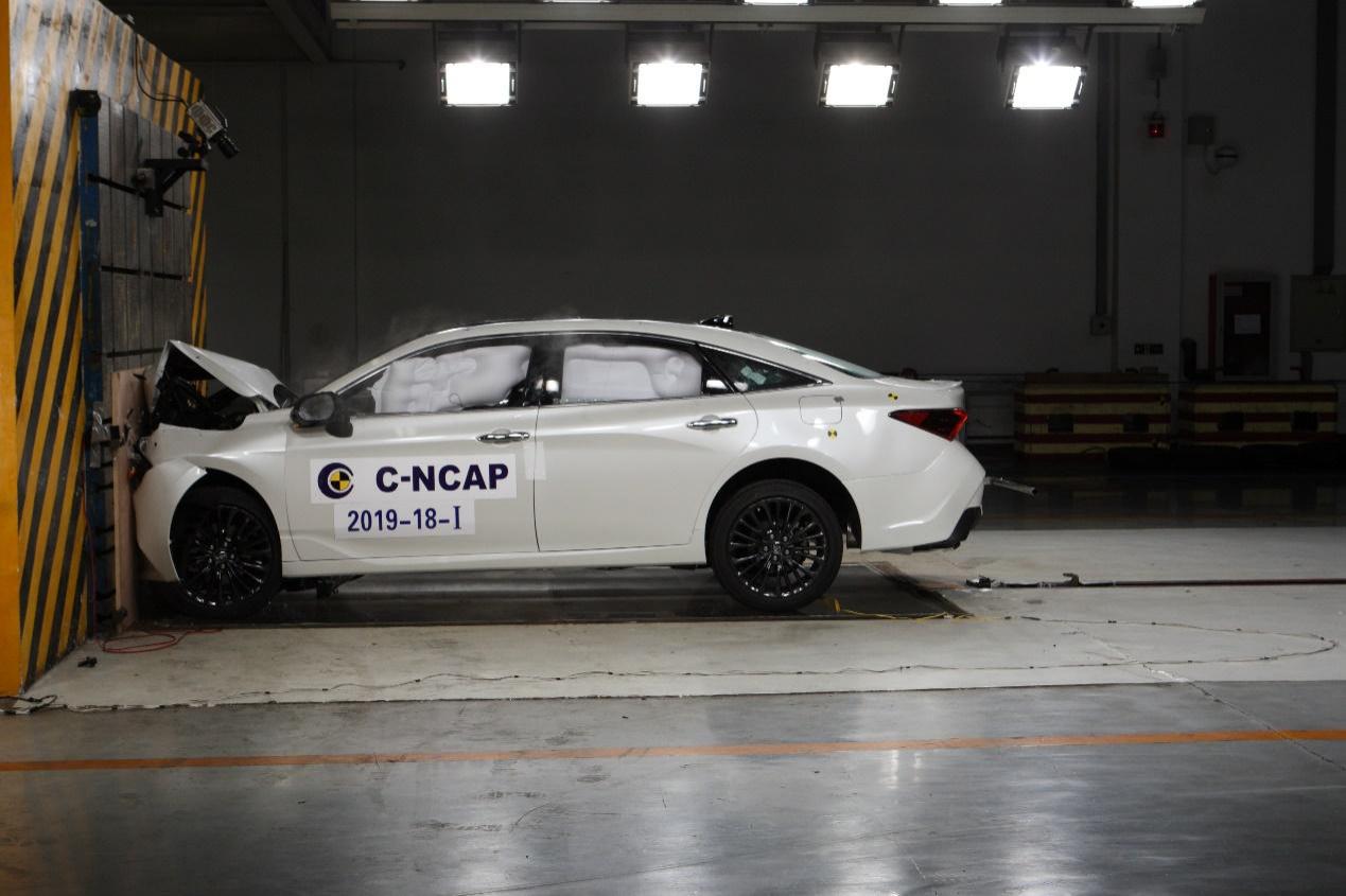 亚洲龙评车主测2.5燃油豪华版,2023款亚洲龙车主真实感受