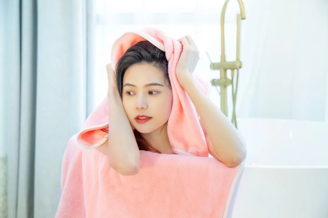 浼氬枬姘寸殑姣涘肪,浼氬惛姘寸殑娴村肪