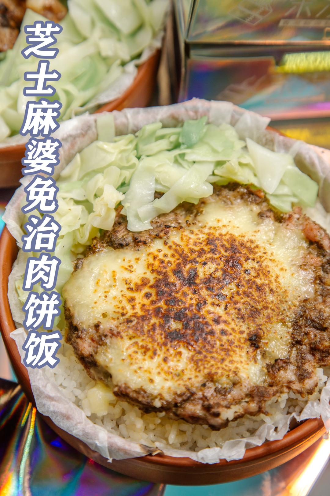 淮海路上10m²！连座位也没有的店，专卖香港“彩色点心”