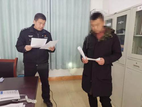 两个人耍朋友打架报警了怎么处理,两个朋友打架怎么解决