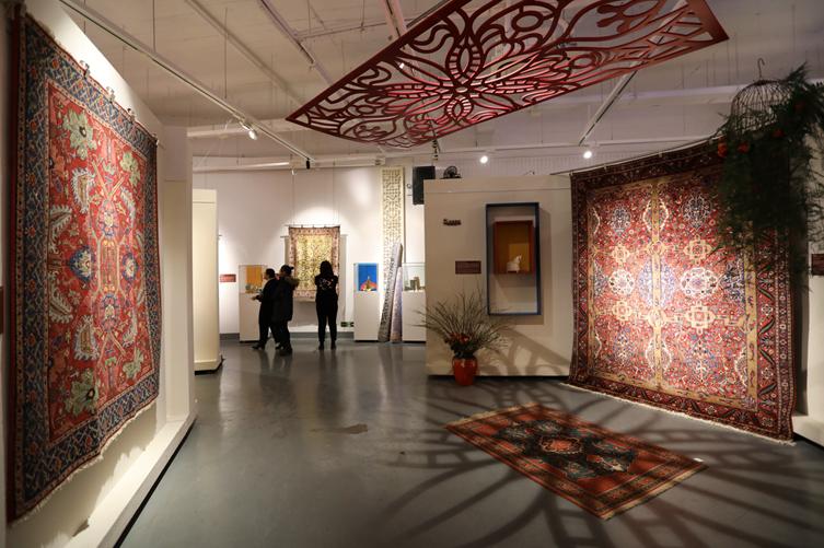 近40件波斯地毯“飞”到长宁这里……