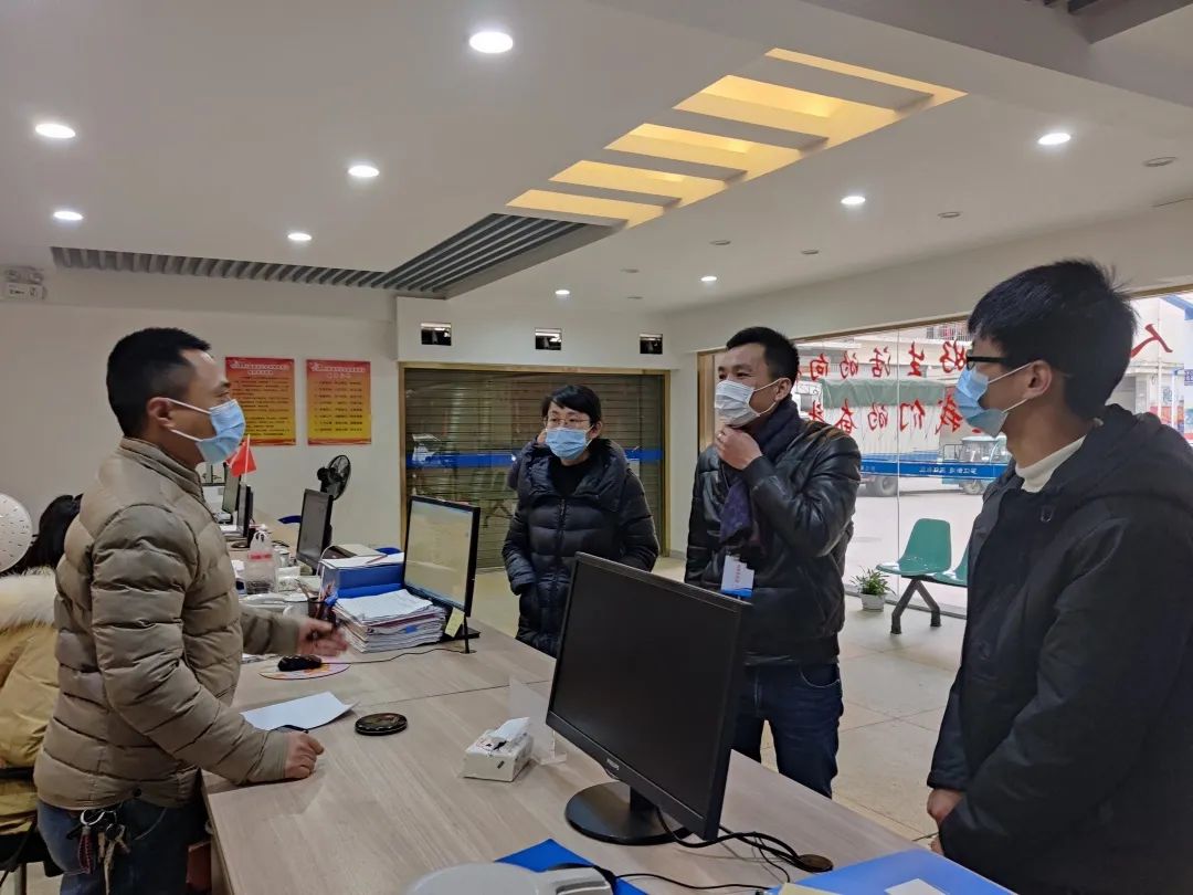 众志成城我们全力以赴,众志成城万众一心全力以赴