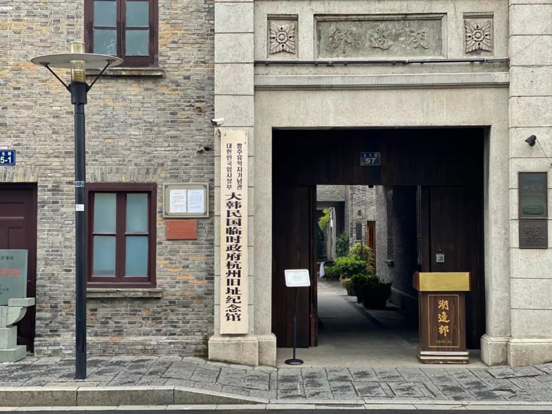 杭州湖边邨酒店怎么订便宜,西湖边住宿酒店哪个好