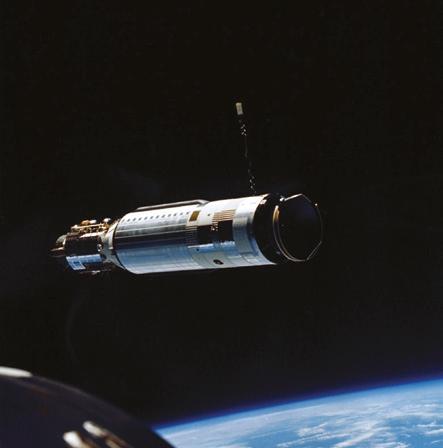 传奇再续超霸月球表升级为至臻天文台认证