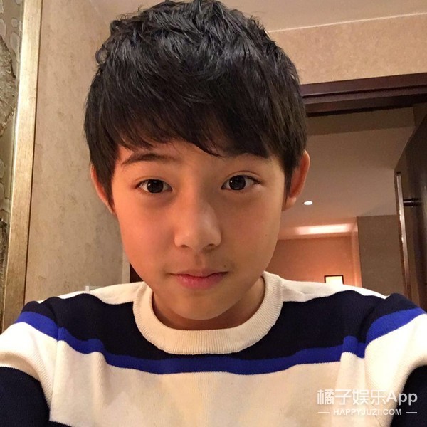 李嗣镕帅气视频,前国脚李明之子李嗣镕颜值