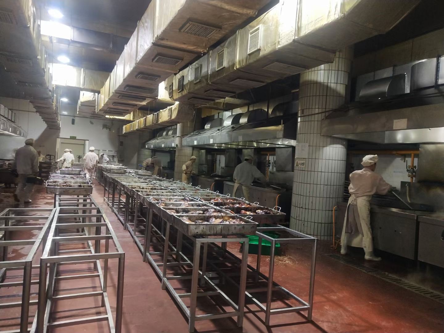 试吃天福号酱肘子,听非遗的声音年味