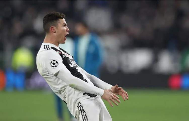 c罗有多自恋,c罗自恋人格