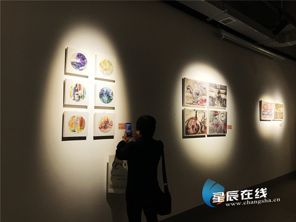 花开三月伊人“繁花似锦”来天一美术馆与12名湖南女画家共赏佳作