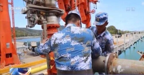 海上巨无霸航母视频,印度首艘国产航母战斗力如何