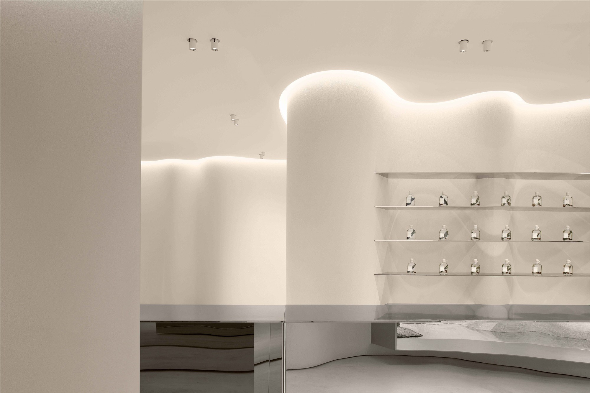 F.O.G.|北京三里屯观夏香薰体验零售空间