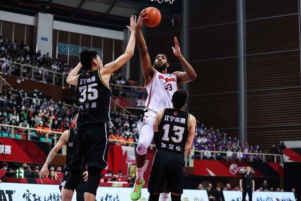 早报切尔西1-0布伦特福德,皇马爆冷0-1瓦伦西亚本泽马