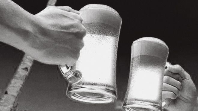 读创深夜档|刚过完48岁生日的张恩华在深圳去世科普:过量饮酒的危害真要命