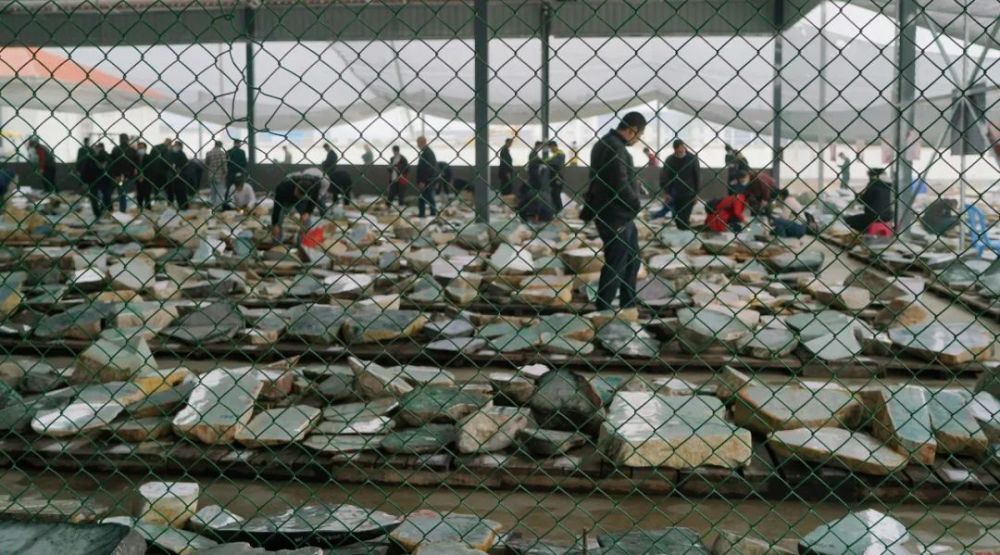 赌石的疯狂之旅,疯狂赌石之旅