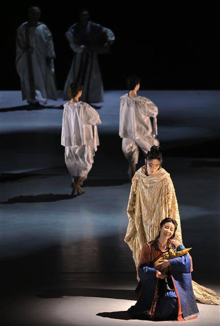 为什么这部音乐剧经得住观众挑剔？因为善良的微光灼痛灵魂