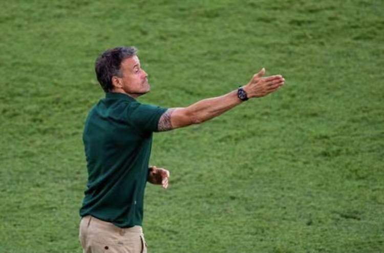 西班牙门将西蒙自我救赎,西班牙西蒙乌龙球集锦