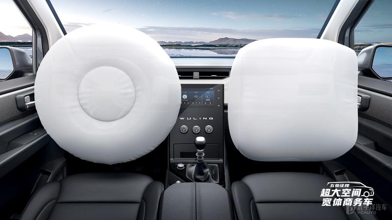 新款起亚嘉华实车曝光,2022丰田皇冠陆放豪华版图片