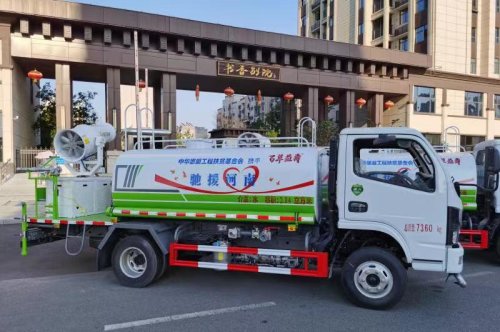 百草益寿千里驰援，捐赠5辆环保清洁车助力灾区重建