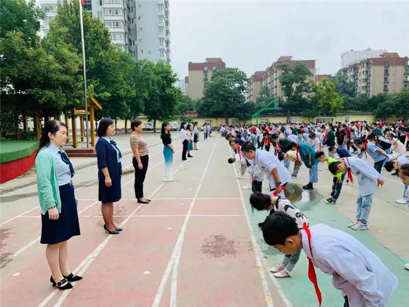 西安市雁塔区第五小学开学典礼,西安航天城第二小学开学典礼
