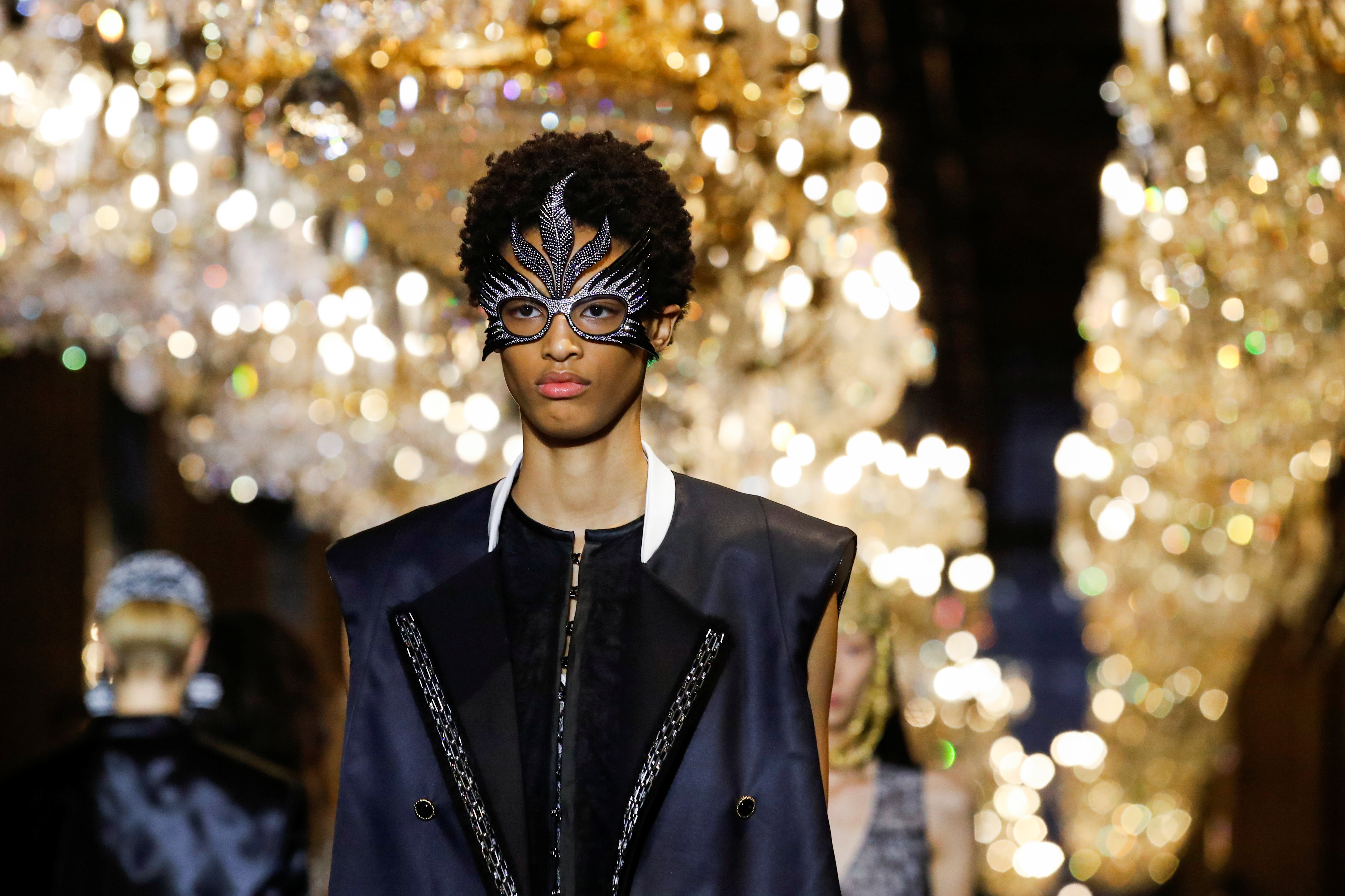 巴黎时装周路易威登2022春夏女装,巴黎时装周成衣秀