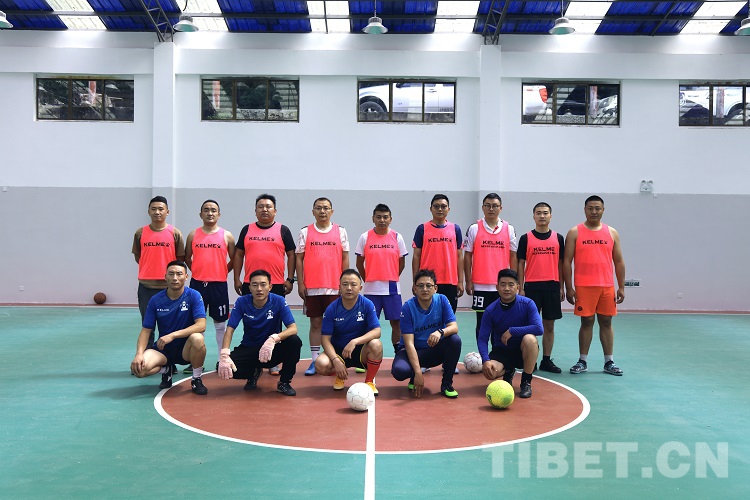 一个小球馆的利润,一个小篮球场馆多少钱