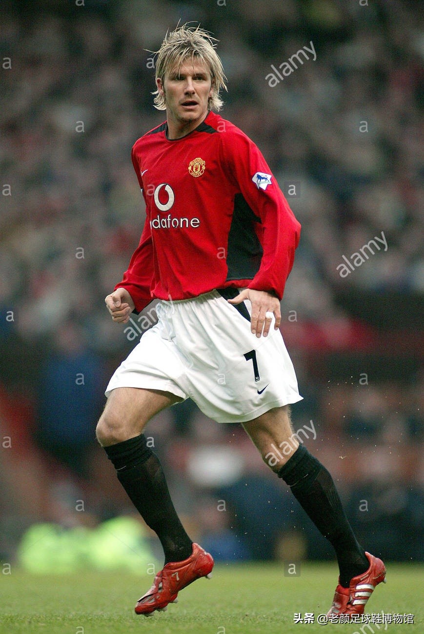 贝克汉姆巴黎最后一战球鞋,贝克汉姆穿的什么足球鞋