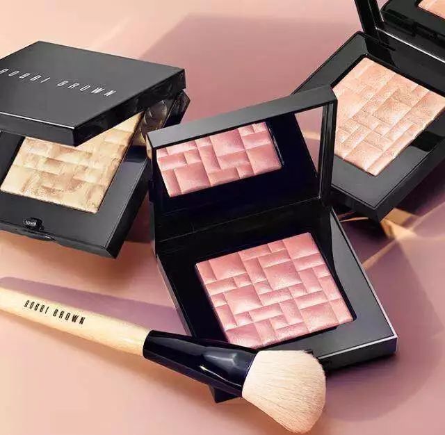 优衣库夏日宝藏必买,优衣库最值得买的配饰