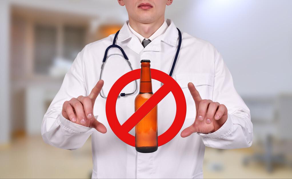 酒精性肝病诊断标准,酒精性肝病的诊断标准及治疗方法