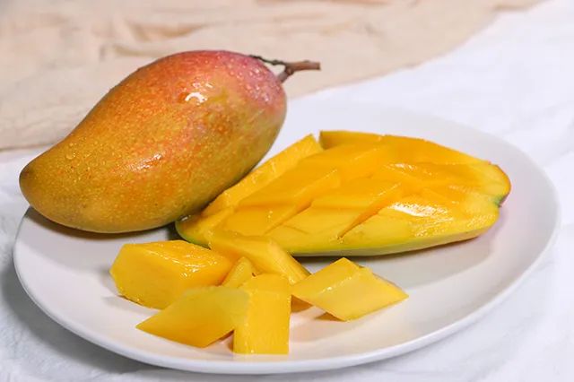 好的芒果怎么挑,学会这3个技巧再也不怕选错了