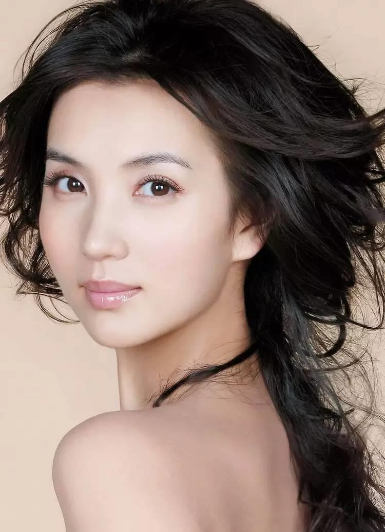 哪个明星做了颧骨内推,颧骨内推明星前后对比