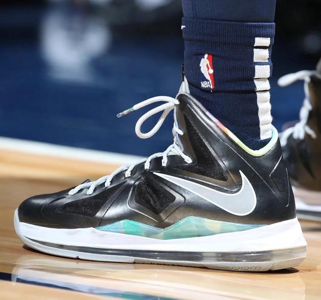 杜兰特球鞋kd13 (杜兰特上脚匡威球鞋)